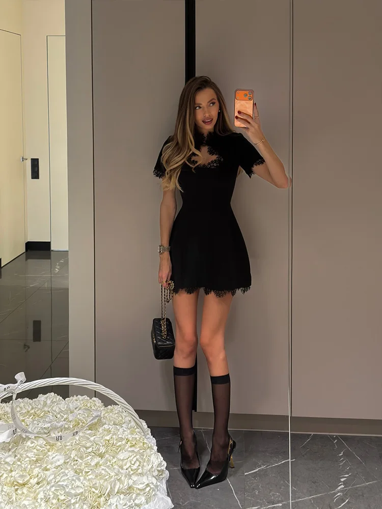 Lace Patchwork Hollow Out Bodycon Sheath High Collar Women Dresses Half Sleeves Outfits Sexy Club Fashion Female Mini Vestidos