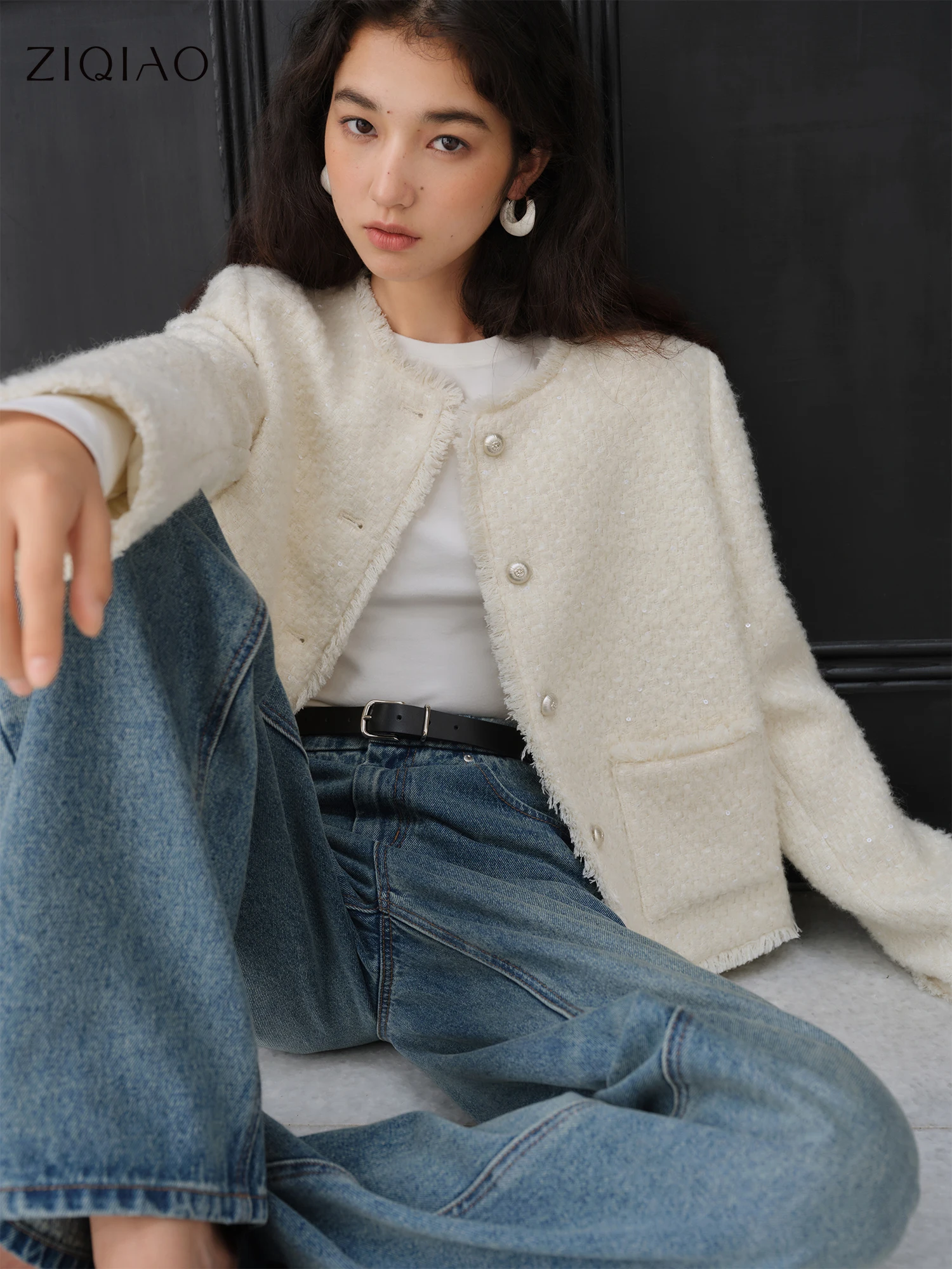 ZIQIAO Straight Shoulder Wool Sequined French Style Jacket for Women 2025 Autumn New White Top Elegant Ladies